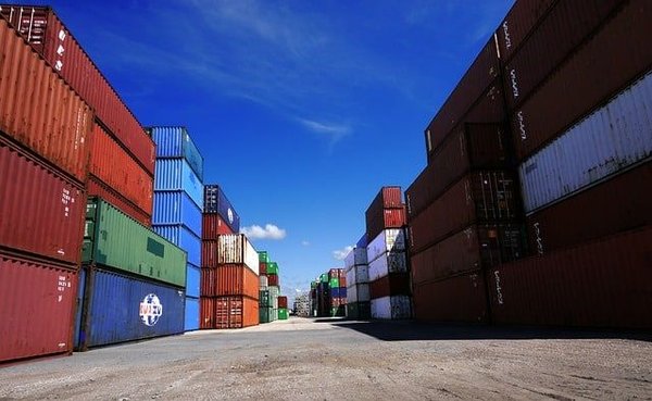 Comment sont regroupés les incoterms ?